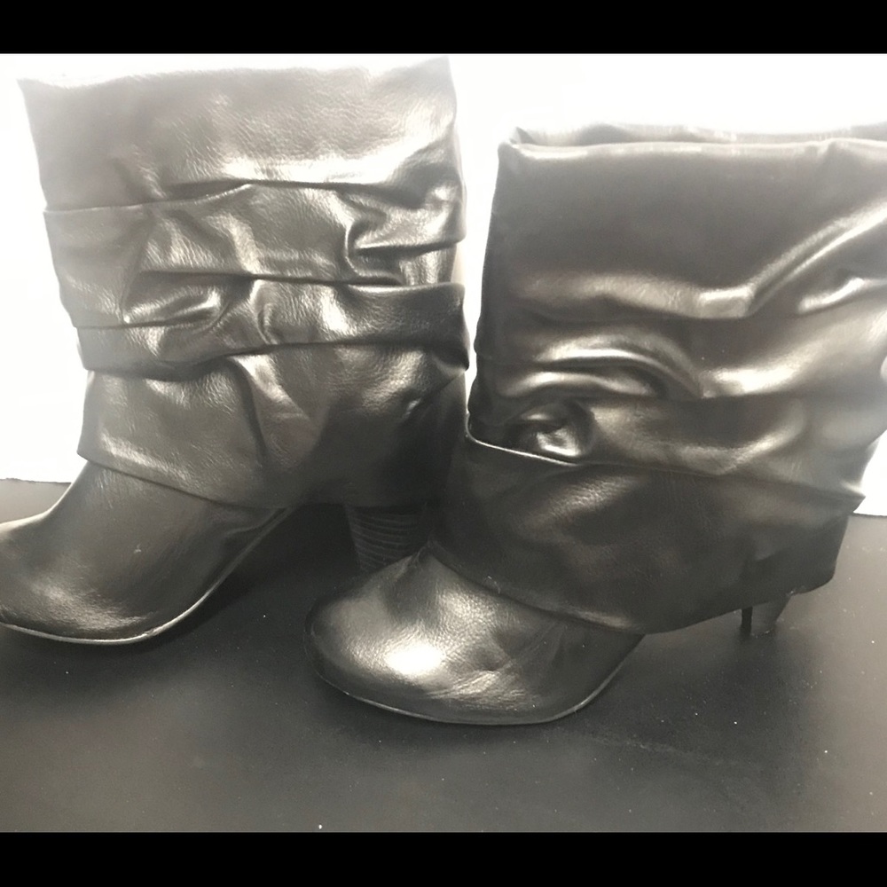 Icora Ankle boots w/ heels sz8